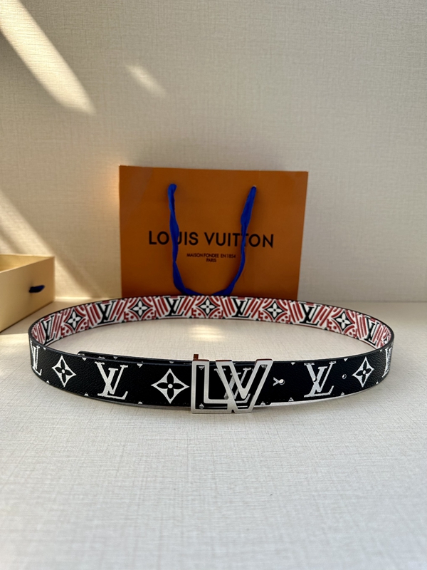 激安ルイヴィトンベルト着用イメージ